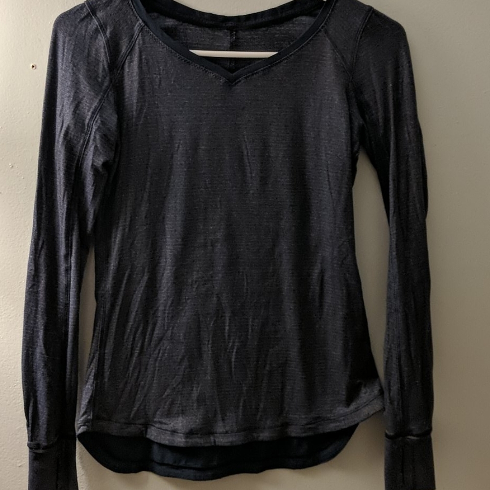 LuLu Lemon long Tee